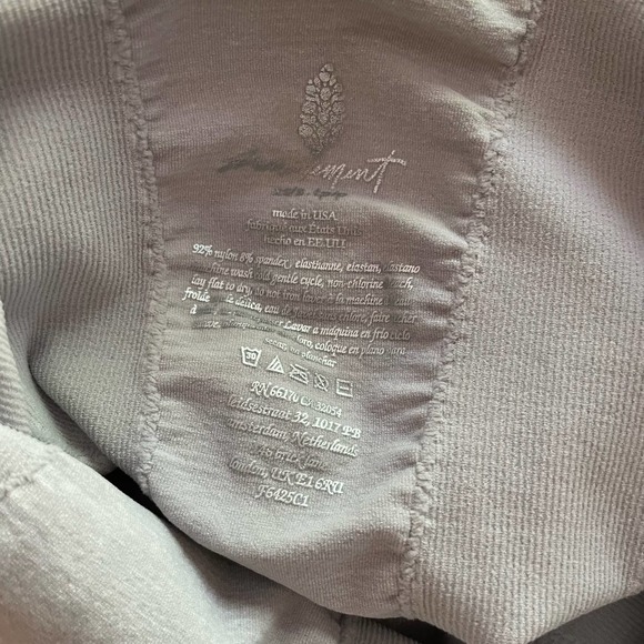 Free People Movement Good Karma Flared Onesie Ice Grey Size XS/Small NEW - Picture 8 of 8